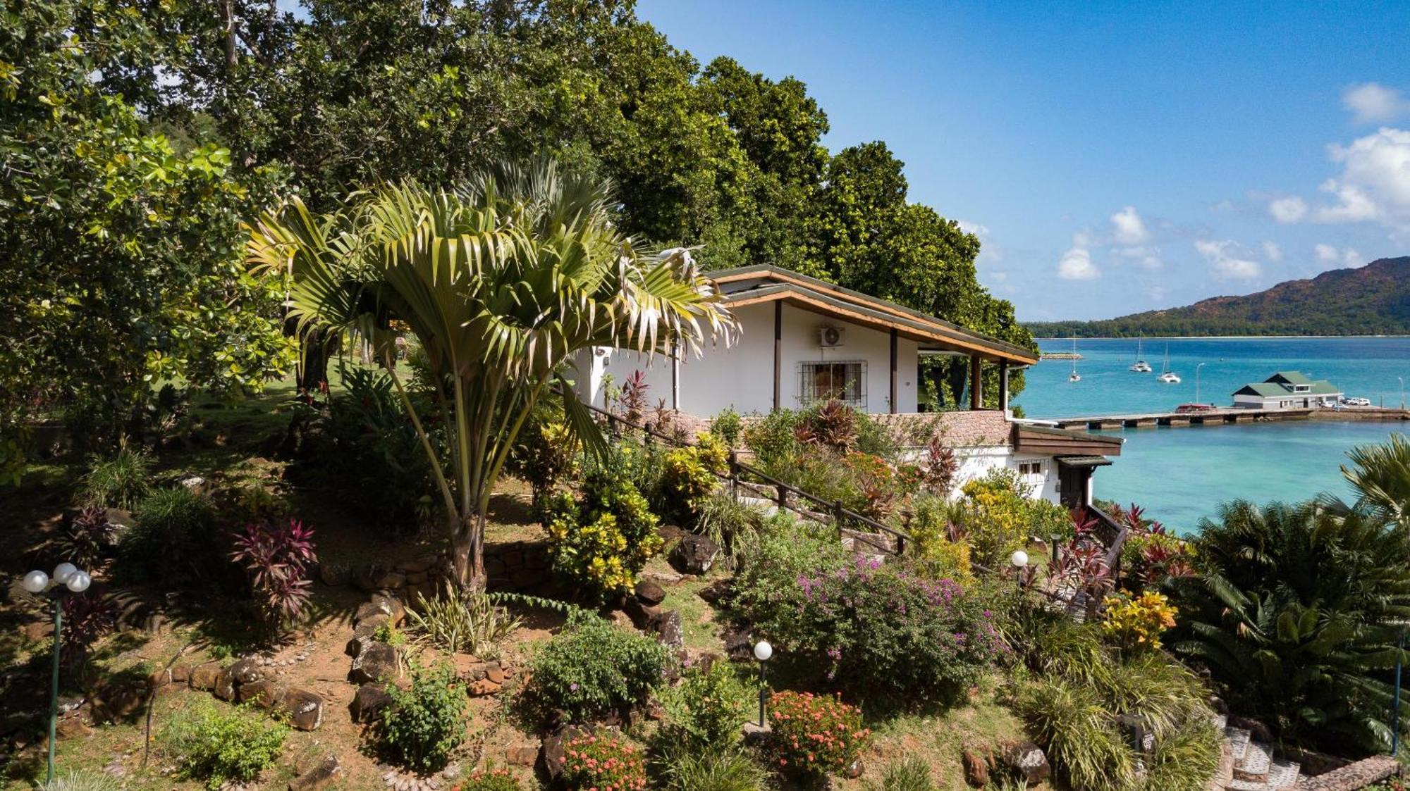 Colibri Hotel Baie Sainte Anne Exterior foto